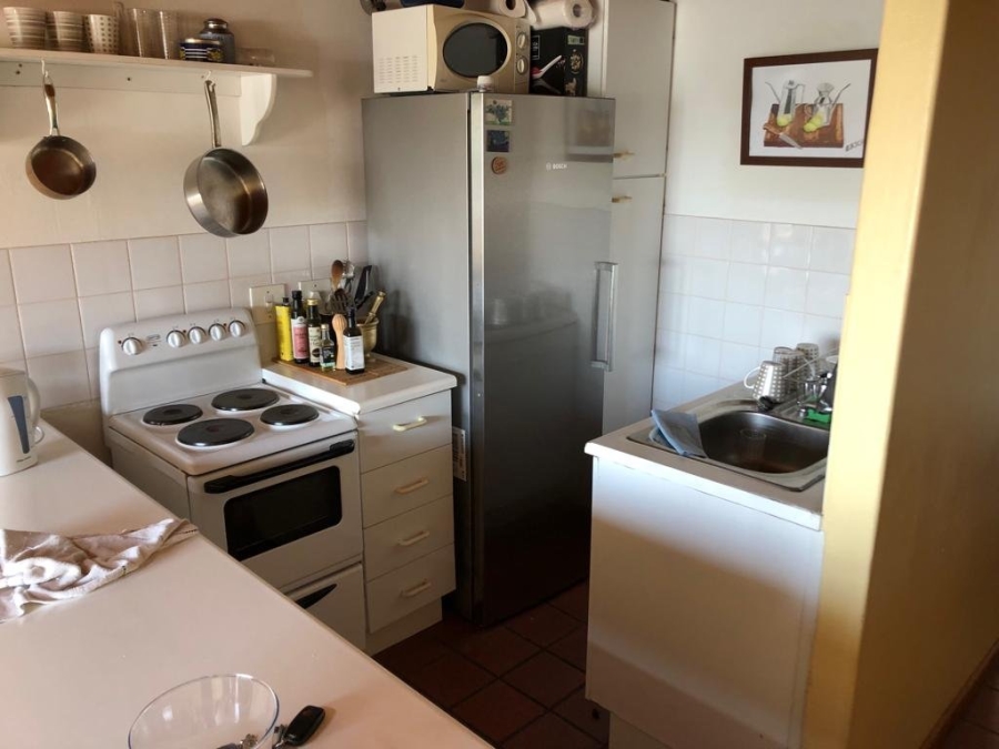 To Let 1 Bedroom Property for Rent in Kenilworth Western Cape